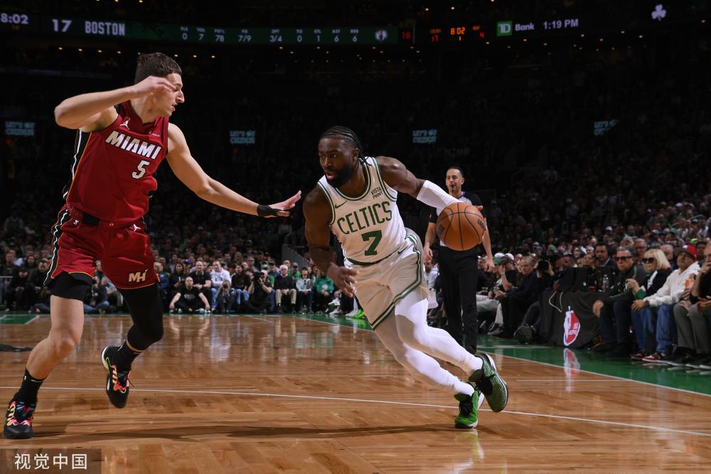 受采访时就 受采访时就